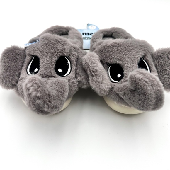 Luna Mellow Luxe Elephant Slippers Fuzzy Plush Animal Slippers Size Sm 5-6 NEW - Picture 2 of 6